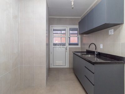 Apartamento à venda com 102m², 2 quartos, 1 vaga no bairro Passo d'Areia em Porto Alegre - Foto 11