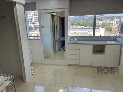 Conjunto/Sala à venda com 118m², 3 vagas no bairro Central Parque em Porto Alegre - Foto 8