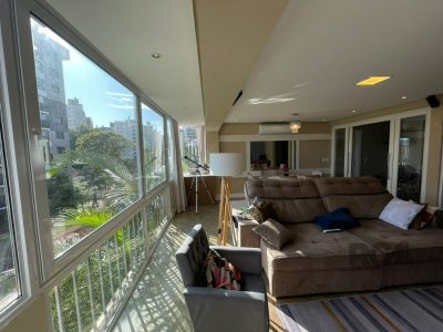 Apartamento à venda com 147m², 3 quartos, 1 suíte, 1 vaga no bairro Petrópolis em Porto Alegre - Foto 2