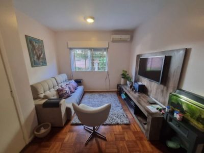 Apartamento à venda com 58m², 3 quartos, 1 suíte no bairro Cristal em Porto Alegre - Foto 4