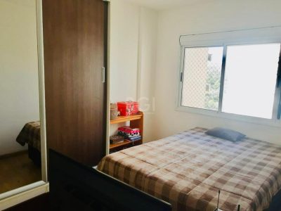 Apartamento à venda com 66m², 3 quartos, 1 suíte, 1 vaga no bairro Santo Antônio em Porto Alegre - Foto 19