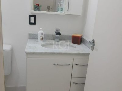 Apartamento à venda com 66m², 3 quartos, 1 suíte, 1 vaga no bairro Santo Antônio em Porto Alegre - Foto 17