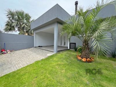 Casa à venda com 204m², 3 quartos, 2 suítes, 2 vagas no bairro Ipanema em Porto Alegre - Foto 3