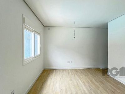 Casa à venda com 204m², 3 quartos, 2 suítes, 2 vagas no bairro Ipanema em Porto Alegre - Foto 18