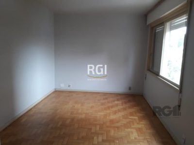 Apartamento à venda com 105m², 3 quartos, 1 suíte, 1 vaga no bairro Menino Deus em Porto Alegre - Foto 9