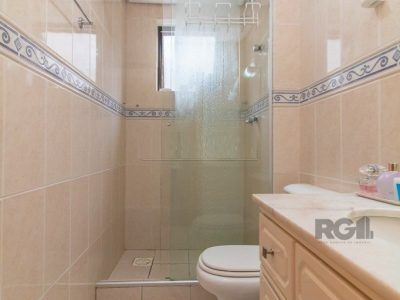 Apartamento à venda com 105m², 3 quartos, 1 suíte, 2 vagas no bairro Petrópolis em Porto Alegre - Foto 24