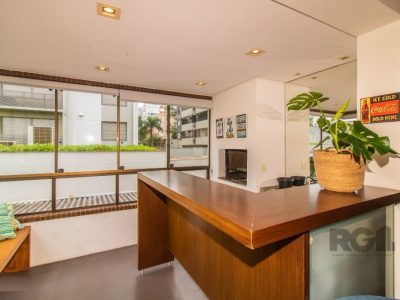 Apartamento à venda com 105m², 3 quartos, 1 suíte, 2 vagas no bairro Petrópolis em Porto Alegre - Foto 11