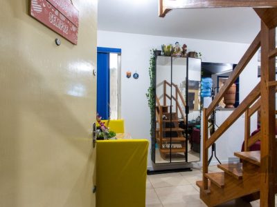 Apartamento à venda com 69m², 2 quartos, 1 suíte, 1 vaga no bairro Centro em Porto Alegre - Foto 2