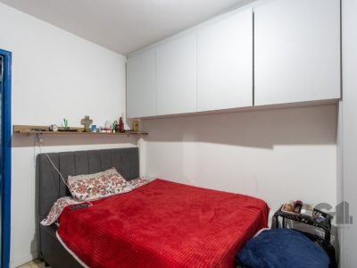 Apartamento à venda com 69m², 2 quartos, 1 suíte, 1 vaga no bairro Centro em Porto Alegre - Foto 14