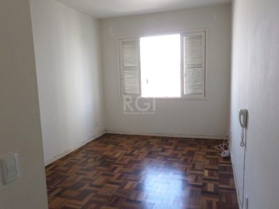 Apartamento à venda com 63m², 2 quartos no bairro Santa Cecília em Porto Alegre - Foto 2