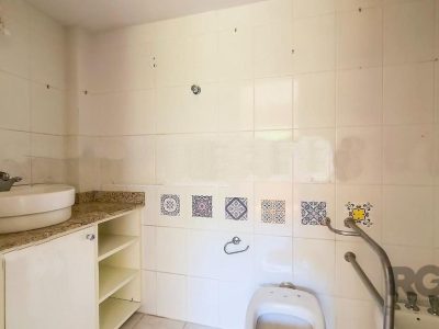 Apartamento à venda com 106m², 3 quartos, 1 suíte, 1 vaga no bairro Auxiliadora em Porto Alegre - Foto 11