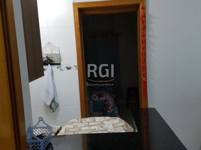 Casa à venda com 130m², 3 quartos, 7 vagas no bairro Passo d'Areia em Porto Alegre - Foto 13