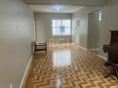 Apartamento à venda com 166m², 4 quartos, 1 suíte no bairro Independência em Porto Alegre - Foto 2