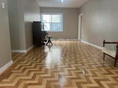 Apartamento à venda com 166m², 4 quartos, 1 suíte no bairro Independência em Porto Alegre - Foto 3