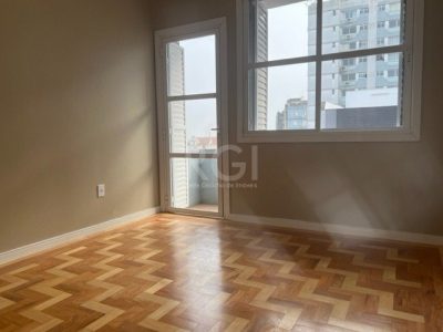 Apartamento à venda com 166m², 4 quartos, 1 suíte no bairro Independência em Porto Alegre - Foto 11