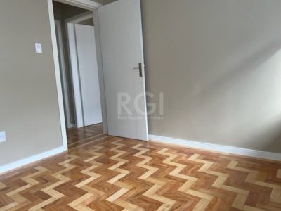 Apartamento à venda com 166m², 4 quartos, 1 suíte no bairro Independência em Porto Alegre - Foto 8