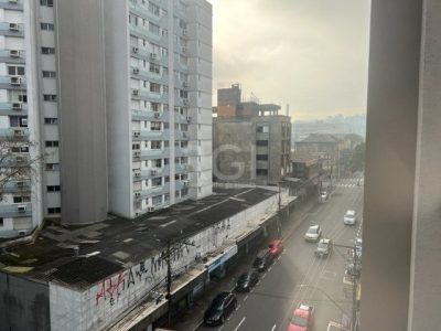 Apartamento à venda com 166m², 4 quartos, 1 suíte no bairro Independência em Porto Alegre - Foto 13