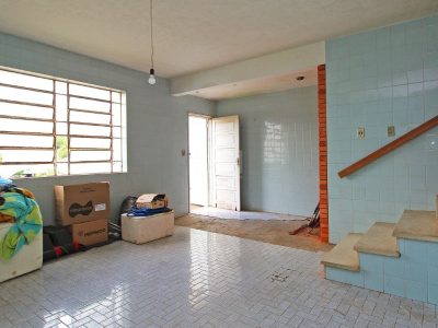 Casa à venda com 350m², 6 quartos, 1 suíte, 4 vagas no bairro Três Figueiras em Porto Alegre - Foto 8