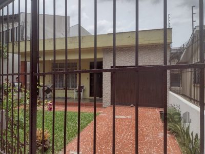 Casa à venda com 110m², 3 quartos, 2 vagas no bairro Passo d'Areia em Porto Alegre - Foto 3