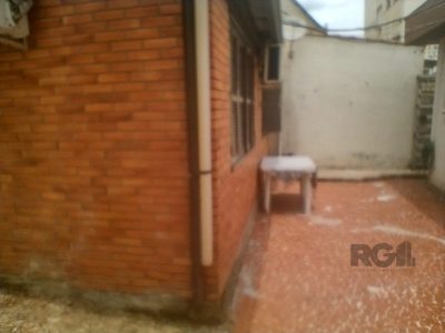 Casa à venda com 110m², 3 quartos, 2 vagas no bairro Passo d'Areia em Porto Alegre - Foto 11