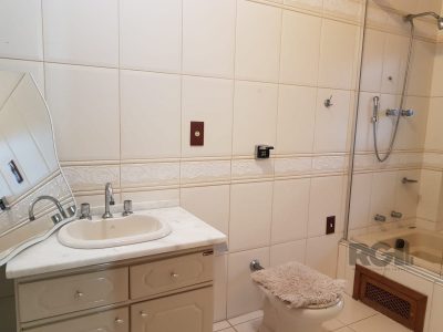 Casa à venda com 280m², 4 quartos, 4 vagas no bairro Santana em Porto Alegre - Foto 58