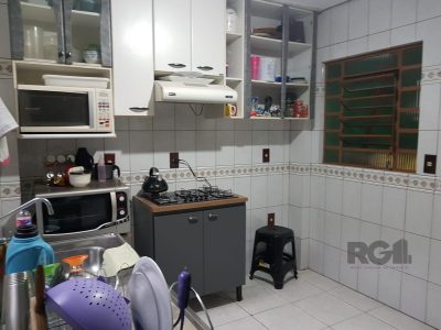 Casa à venda com 280m², 4 quartos, 4 vagas no bairro Santana em Porto Alegre - Foto 39