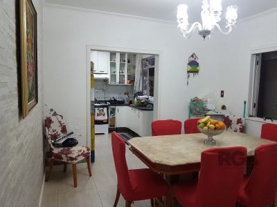 Casa à venda com 280m², 4 quartos, 4 vagas no bairro Santana em Porto Alegre - Foto 13