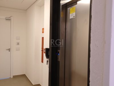 Apartamento à venda com 110m², 3 quartos, 3 suítes, 2 vagas no bairro Menino Deus em Porto Alegre - Foto 4