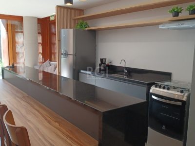 Apartamento à venda com 110m², 3 quartos, 3 suítes, 2 vagas no bairro Menino Deus em Porto Alegre - Foto 7