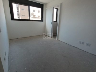 Apartamento à venda com 110m², 3 quartos, 3 suítes, 2 vagas no bairro Menino Deus em Porto Alegre - Foto 12