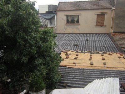 Casa à venda com 137m², 1 quarto, 1 suíte, 4 vagas no bairro Floresta em Porto Alegre - Foto 9