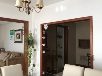 Casa à venda com 150m², 3 quartos, 2 vagas no bairro Partenon em Porto Alegre - Foto 10