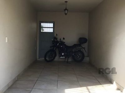 Casa à venda com 150m², 3 quartos, 2 vagas no bairro Partenon em Porto Alegre - Foto 30