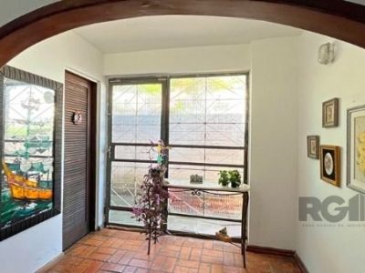 Casa à venda com 536m², 4 quartos, 1 suíte, 5 vagas no bairro Tristeza em Porto Alegre - Foto 10