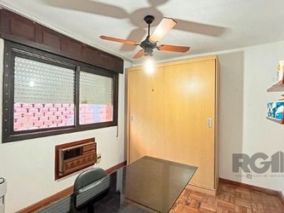 Casa à venda com 536m², 4 quartos, 1 suíte, 5 vagas no bairro Tristeza em Porto Alegre - Foto 22