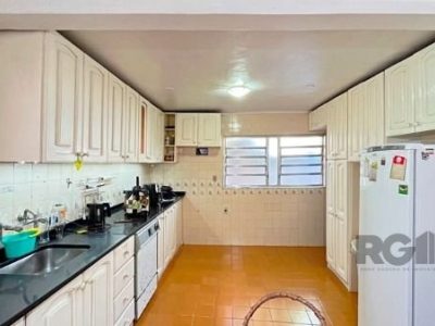 Casa à venda com 536m², 4 quartos, 1 suíte, 5 vagas no bairro Tristeza em Porto Alegre - Foto 11