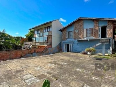 Casa à venda com 536m², 4 quartos, 1 suíte, 5 vagas no bairro Tristeza em Porto Alegre - Foto 43