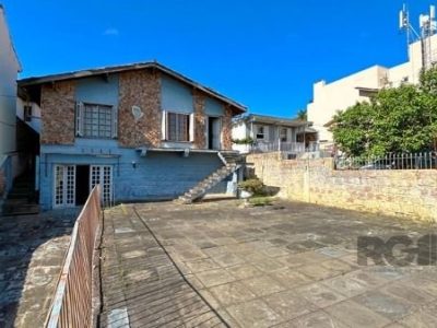 Casa à venda com 536m², 4 quartos, 1 suíte, 5 vagas no bairro Tristeza em Porto Alegre - Foto 47