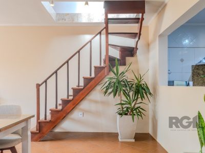 Casa à venda com 215m², 3 quartos, 1 suíte, 8 vagas no bairro Ipanema em Porto Alegre - Foto 7