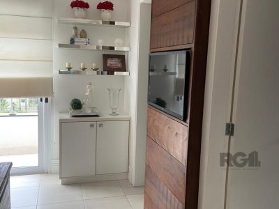 Casa à venda com 218m², 3 quartos, 1 suíte, 2 vagas no bairro Ipanema em Porto Alegre - Foto 14