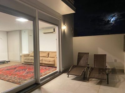 Casa à venda com 218m², 3 quartos, 1 suíte, 2 vagas no bairro Ipanema em Porto Alegre - Foto 32