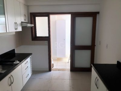 Apartamento à venda com 78m², 2 quartos, 1 suíte, 1 vaga no bairro Tristeza em Porto Alegre - Foto 13