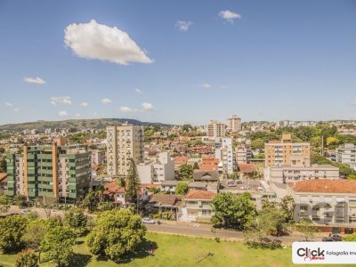 Apartamento à venda com 66m², 3 quartos, 1 suíte, 1 vaga no bairro Vila Ipiranga em Porto Alegre - Foto 4