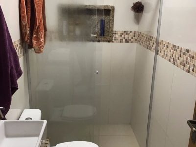 Casa à venda com 160m², 3 quartos, 1 suíte, 3 vagas no bairro Tristeza em Porto Alegre - Foto 8