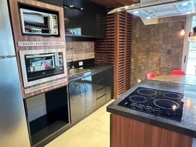 Apartamento à venda com 77m², 2 quartos, 1 suíte, 2 vagas no bairro Petrópolis em Porto Alegre - Foto 6