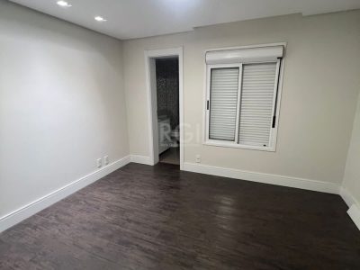 Apartamento à venda com 162m², 3 quartos, 3 suítes, 2 vagas no bairro Central Parque em Porto Alegre - Foto 10