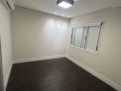 Apartamento à venda com 162m², 3 quartos, 3 suítes, 2 vagas no bairro Central Parque em Porto Alegre - Foto 12