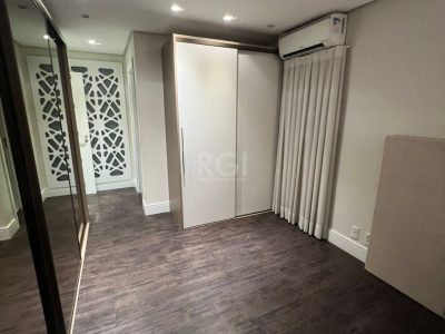 Apartamento à venda com 162m², 3 quartos, 3 suítes, 2 vagas no bairro Central Parque em Porto Alegre - Foto 13