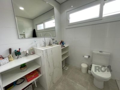 Casa à venda com 389m², 4 quartos, 1 suíte, 6 vagas no bairro Jardim do Salso em Porto Alegre - Foto 5