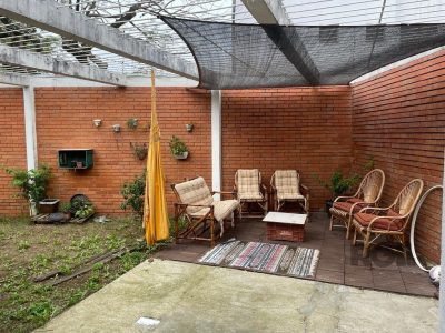 Casa à venda com 389m², 4 quartos, 1 suíte, 6 vagas no bairro Jardim do Salso em Porto Alegre - Foto 10